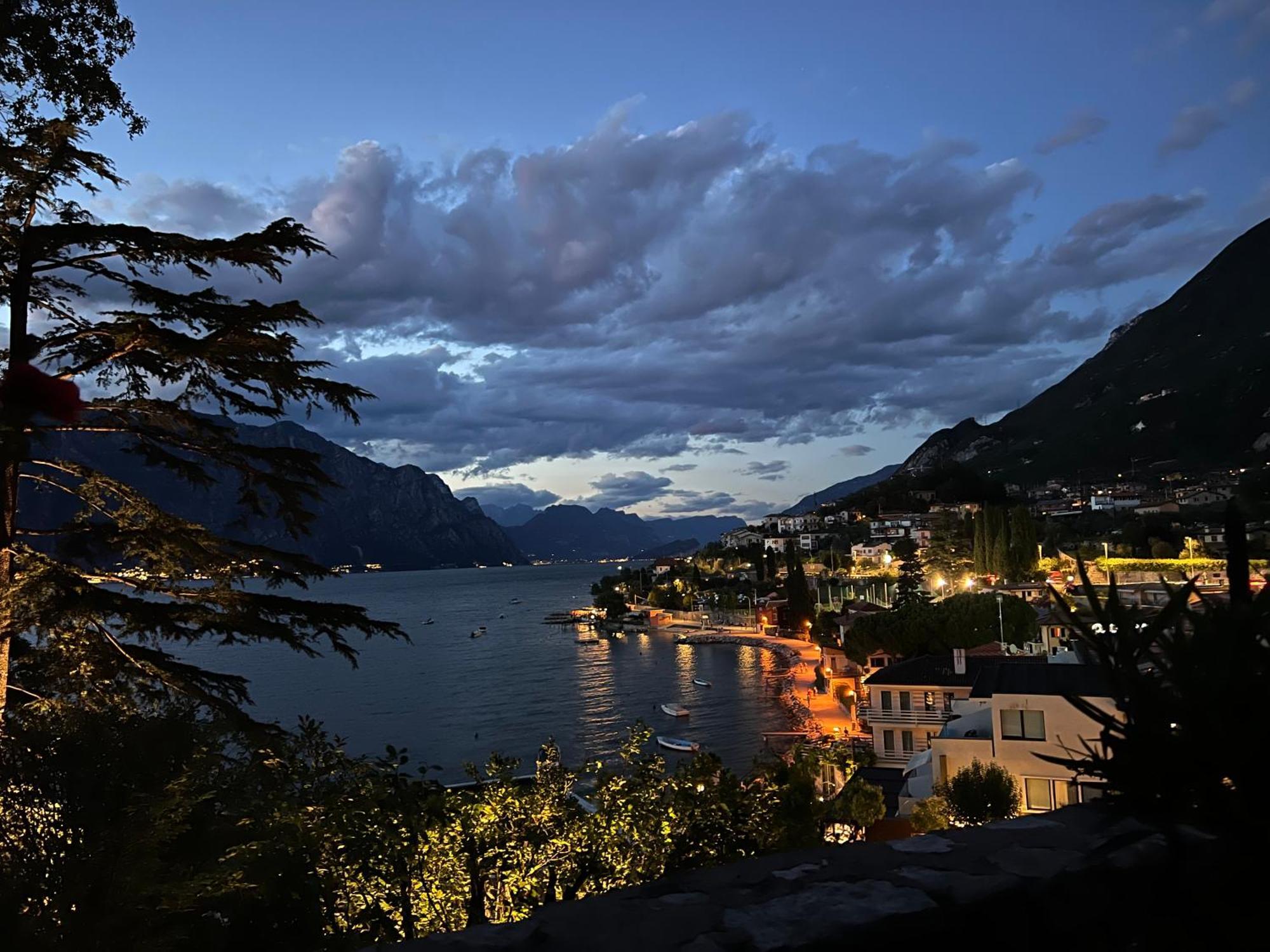 Ferienwohnung Amazing View Malcesine Exterior foto